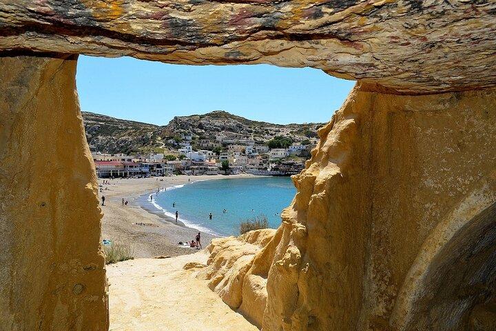 Tagesausflug nach Matala und Komos Strand