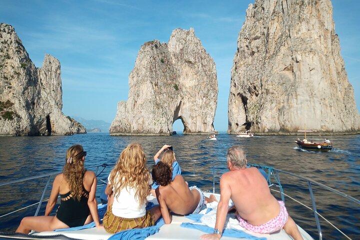 Croisière privée à Capri au départ de Sorrente - yacht 40 '