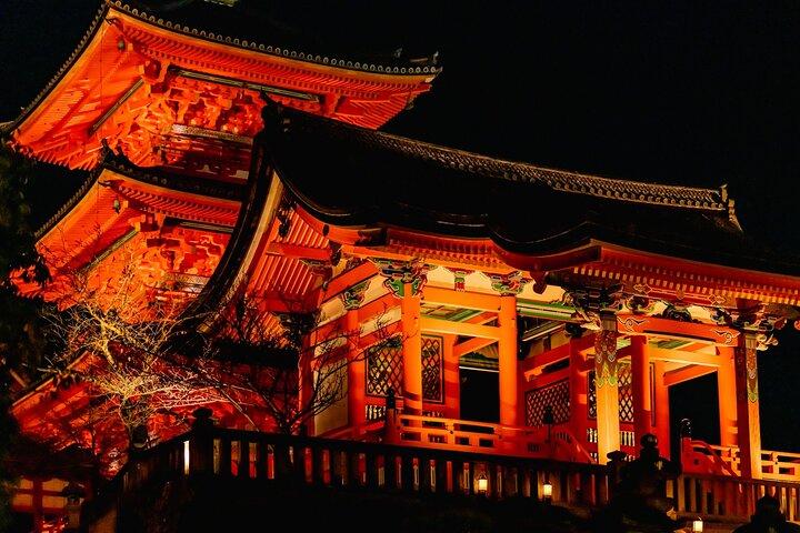 Kioto : Gion Geisha District & Higashiyama Night Walk