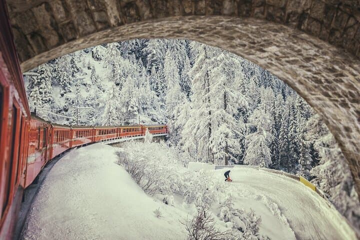 From Lake Como or Milan: Bernina Red Train Tour