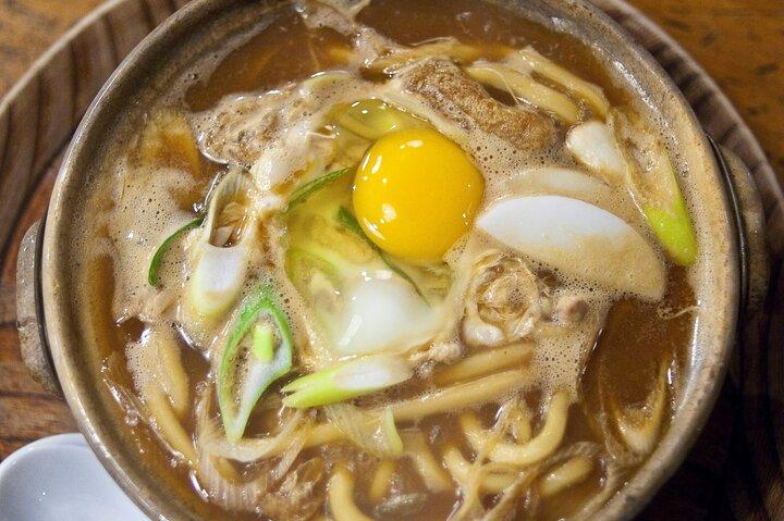 名古屋食めぐり:名古屋の名物を味わう