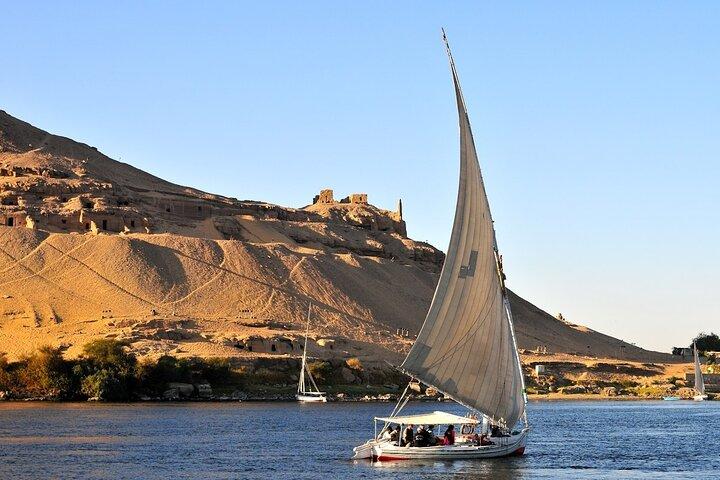 Tour privado em Aswan: Felucca e aldeia nubiana