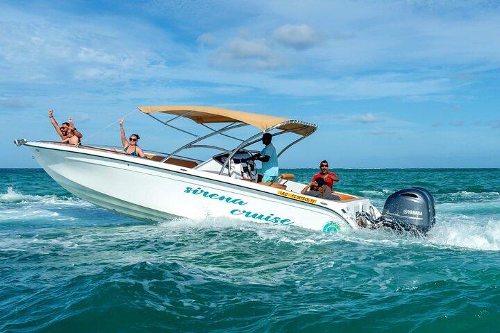 Mauritius: 5 Island Speedboat Trip with BBQ Lunch and Drinks