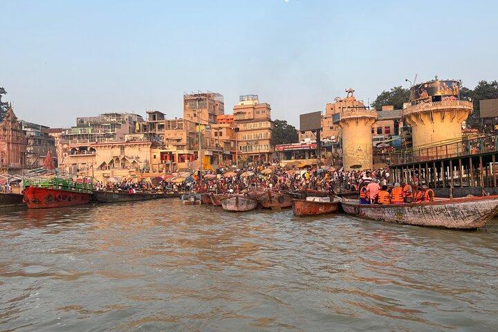 Varanasi ochtendboottocht & Sarnath begeleide tour