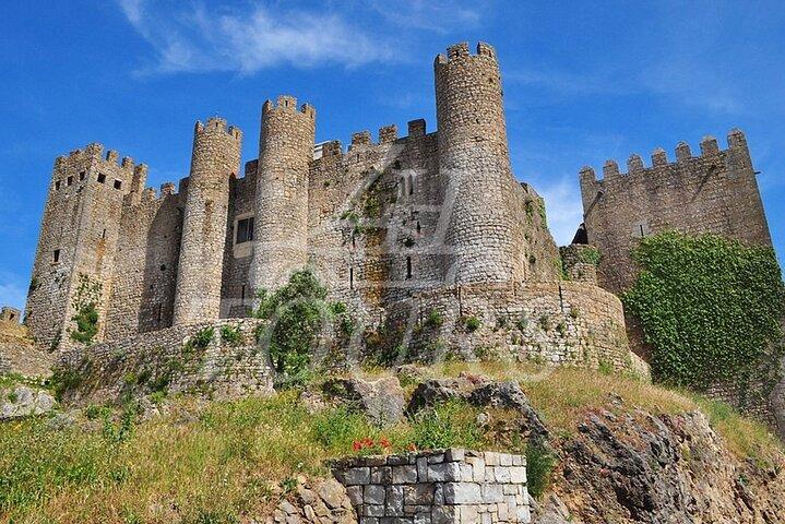 Lisbon: Fatima, Nazare, Obidos, mira de aire cave private tour
