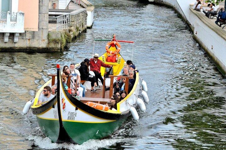 De Oporto a Lisboa con hasta 4 paradas: Aveiro, Nazaré, Óbidos