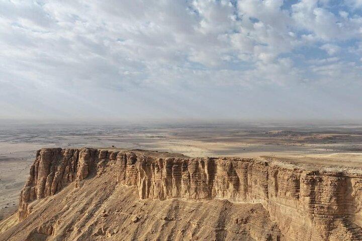 Darb Al Manjour Trail fra Riyadh til Edge of the World Adventure