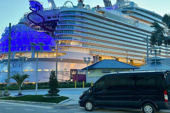 Traslado privado al Aeropuerto Internacional de Orlando