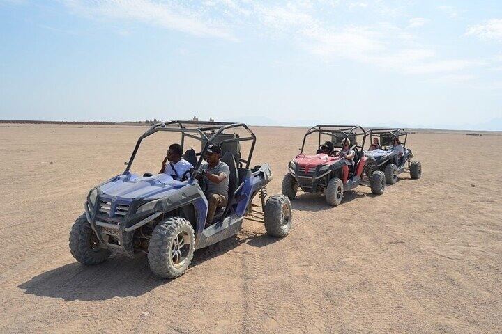 Hurghada Desert Adventure Jeep, Buggy y Quad con Cena y Espectáculo