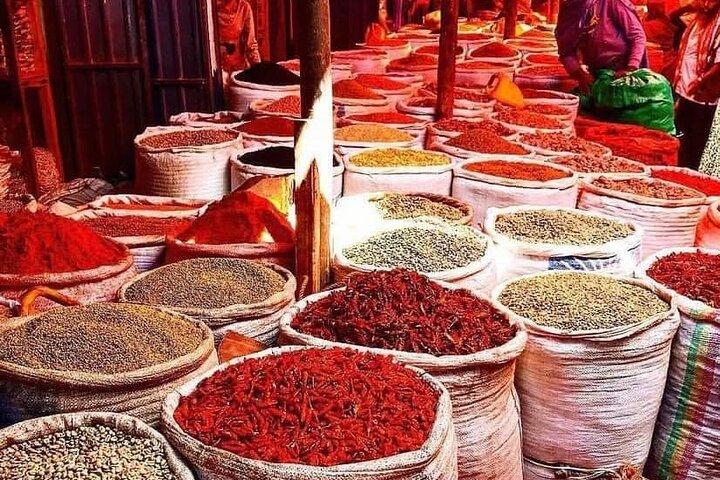 Oplev Addis Abeba i en hel dag guidet bytur
