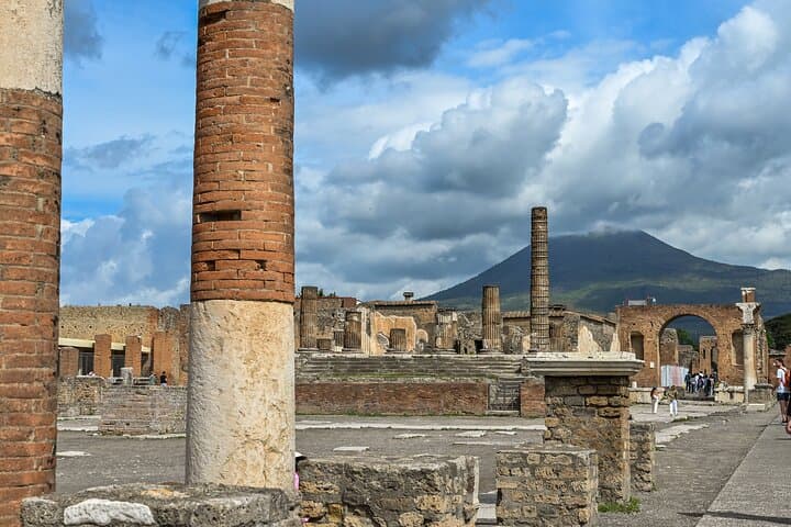 Transfer from Naples to Pompei