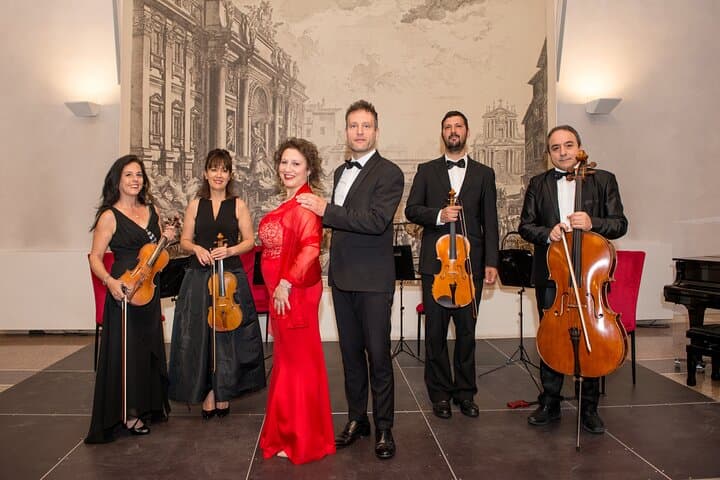 The Great Opera Arias Concert at Palazzo Poli - Trevi Fountain