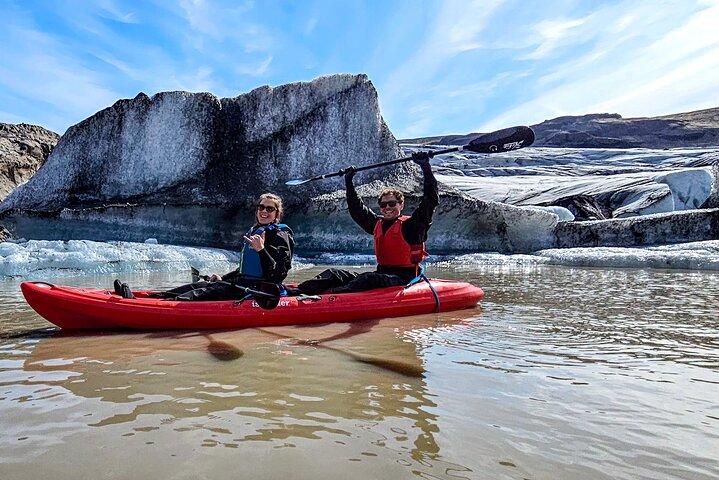 Caiaque na Lagoa Glaciar Sólheimajökull