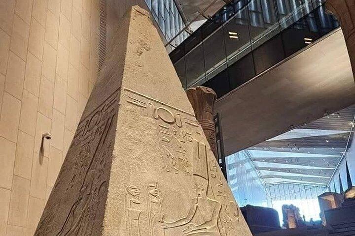 Grand Egyptian Museum og Pyramiderne i Giza