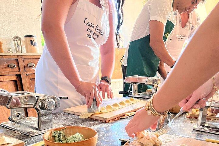 Sorrento: Cooking class & Wine Pairing with Sommelier by the Sea