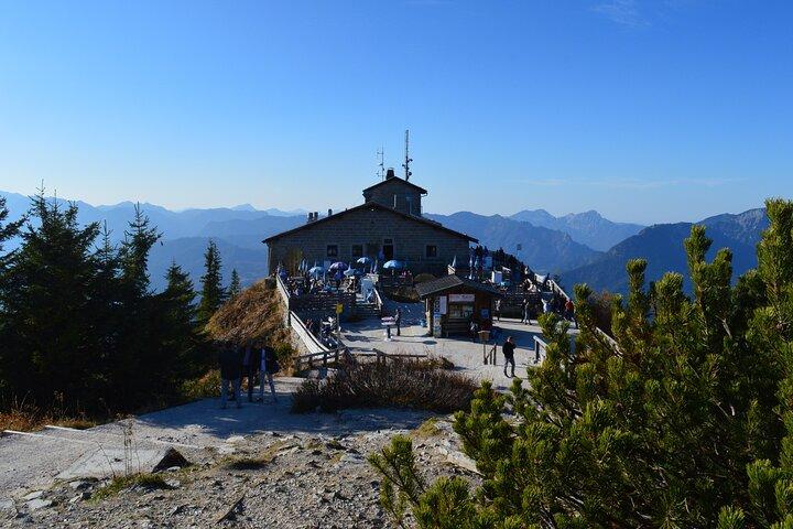 Andra världskrigets historiska örnbo guidad tur i Berchtesgaden Tyskland