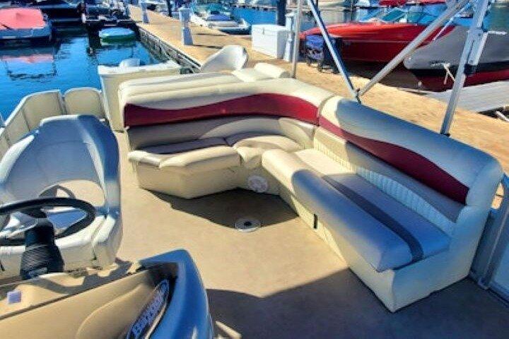 4-timers Pontoon Cruise Tour i Lake Tahoe (12 gæster)
