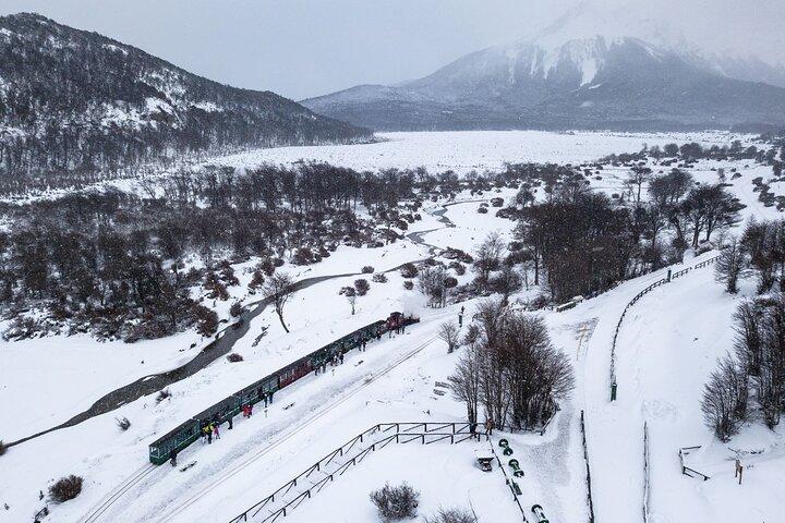 Parc national de la Terre de Feu avec le train de la fin du monde