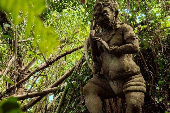 バリATVライドウブドの滝,ライスフィールド,川,キングコン寺院洞窟