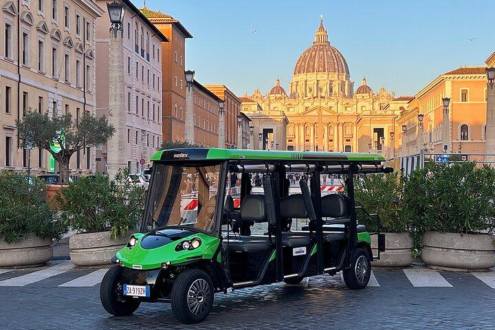 Tour en carro de golf por Roma al atardecer - con Spritz!