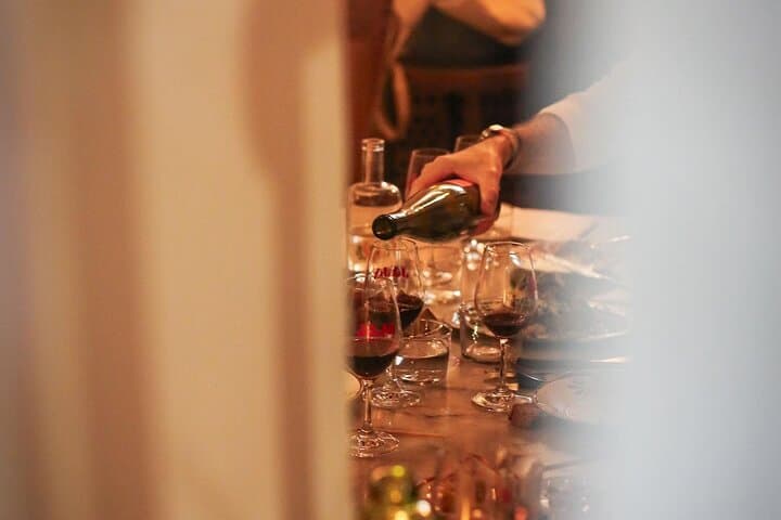 Lyon: Private dining experience through 3 restaurants