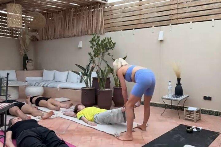 Breathe Stretching Rayon Yoga in an Exceptional Riad
