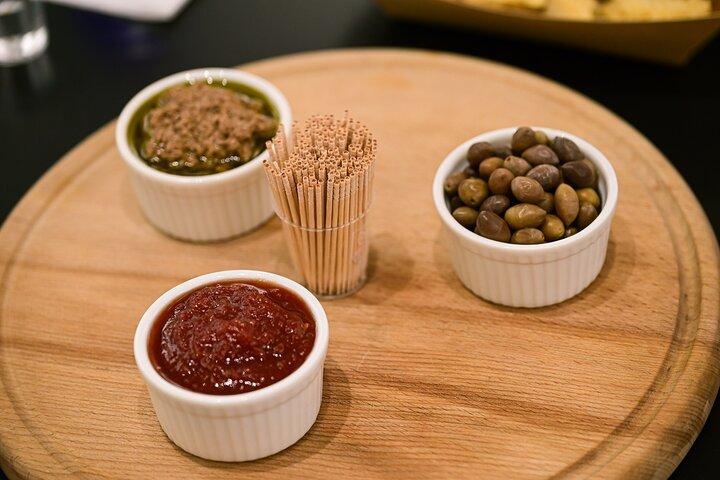 テッサロニキ : クレタンオリーブオイル試飲体験