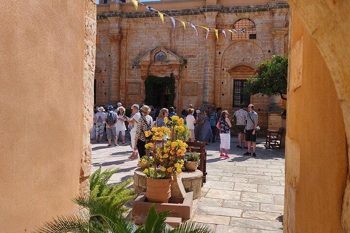 Privat rundvisning i Chania: vin, udsigt og indtryk.
