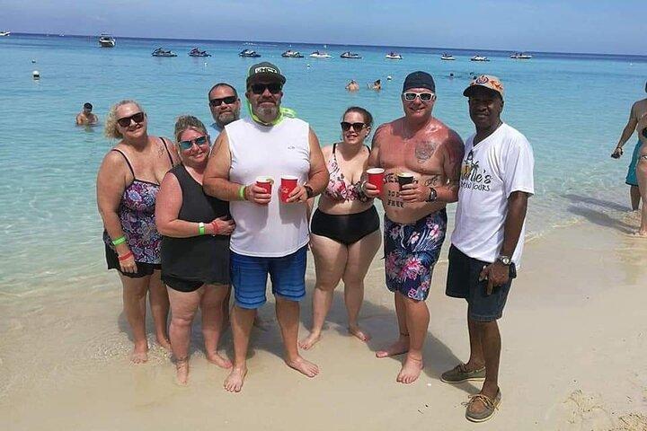 Roatan Snorkeling By Reef + West Bay Beach Break