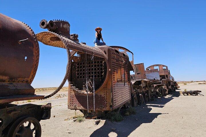 Salares, lagunas y géiseres de 3 días desde Uyuni hasta San Pedro
