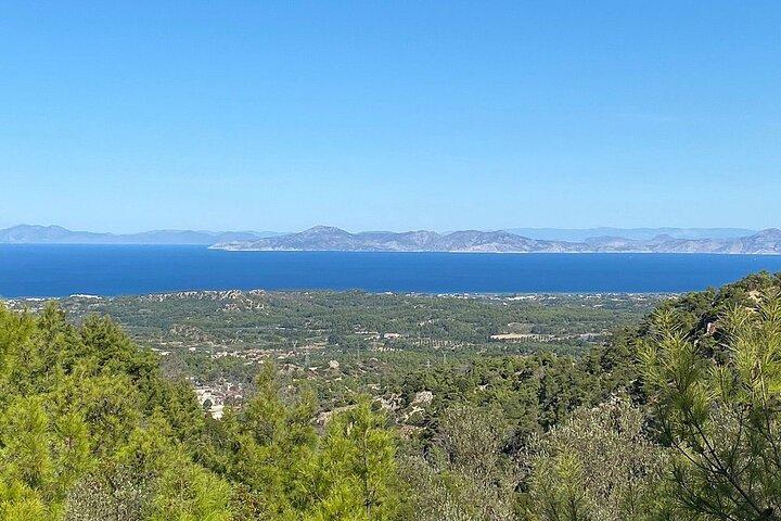 Privétour Rhodos, Vallei van de Vlinders & Lokale Wijnmakerij