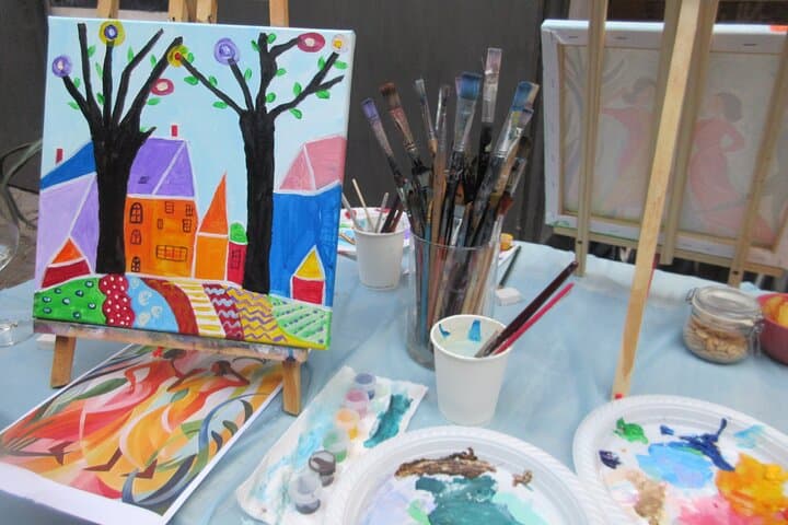 Art worshop with aperitif in Naples