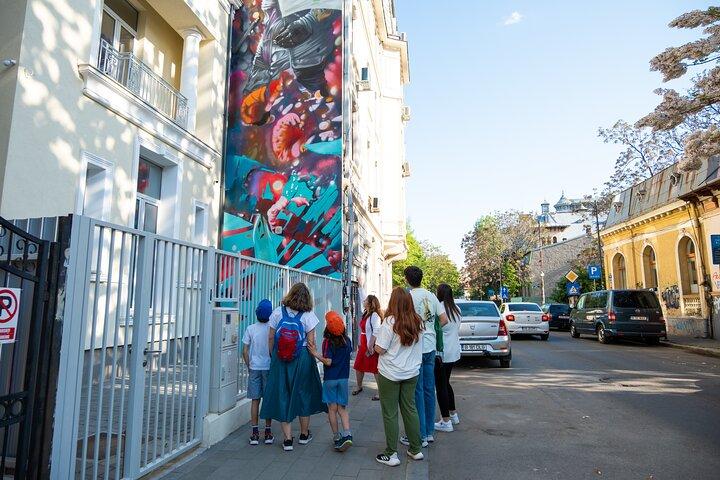 Walking Tour of Alternativ Bukarest-Morning Street konsttur