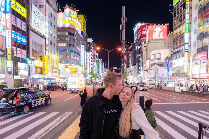 Shinjuku & Shibuya Night Photo Tour with Pro Photographer