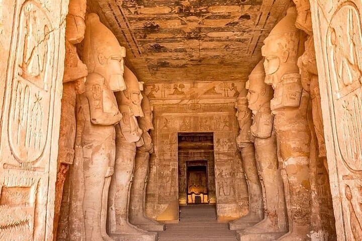 Abu Simbel Day Trip from Luxor to Aswan Reverse