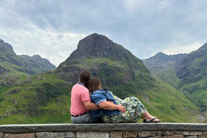 Tour privato delle Highlands Cows Glencoe e dei castelli da Edimburgo