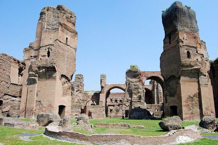 Rome Murder Mystery : Self-Guided Detective Walk