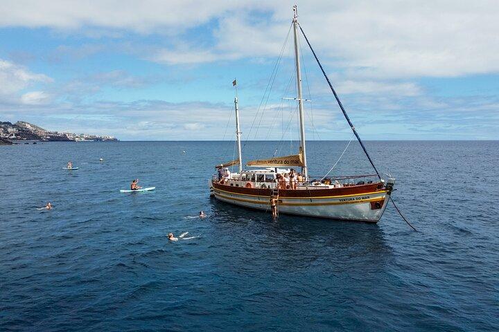 Fajãs Sailing Boat Tour