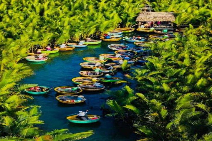 Explore Hoi An: Barco de cesto de bambu e passeio de lanterna