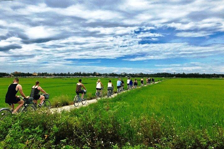 Oplev den skjulte charme af Hoi An's landskab på en cykeltur
