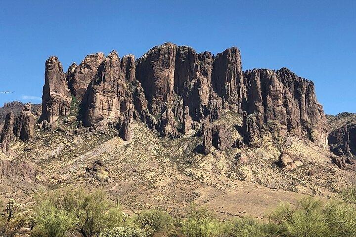 De Scottsdale: Superstition Mountains & Tonto Tour Privado