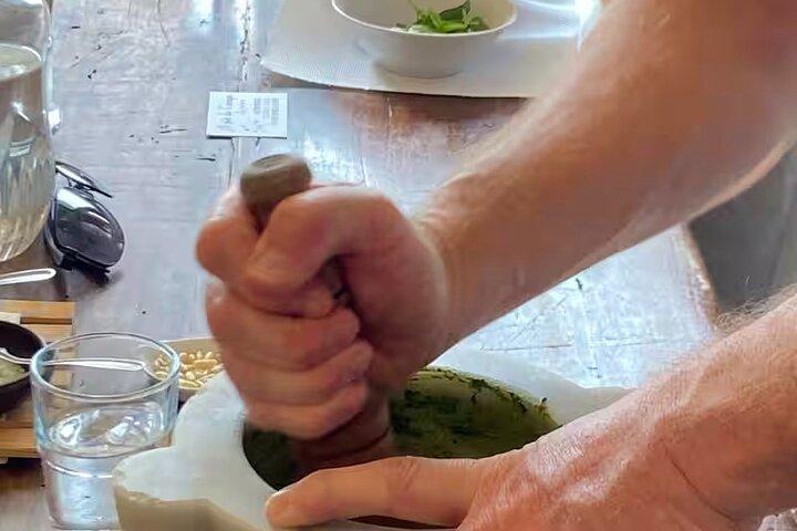 Cinque Terre: Clase de Pesto con Degustación de Focaccia en Manarola