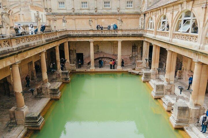 Private Transfer: London–Bath–Stonehenge–Cotswolds–London