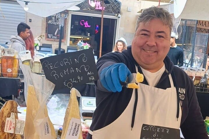 Rome Food & Wine Tour: 15 tastings in Trastevere & charming spots