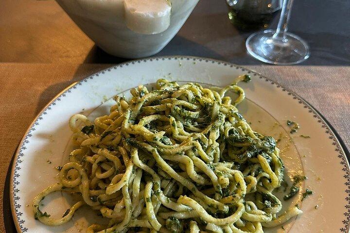 Food Tour del centro storico di Chiavari e aperitivo tipico