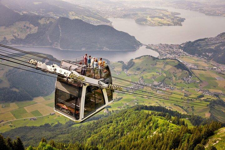 CabriO Verdens første Open Top-svævebanebillet til Mt Stanserhorn