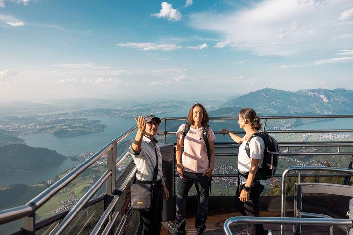 CabriO Verdens første Open Top-svævebanebillet til Mt Stanserhorn