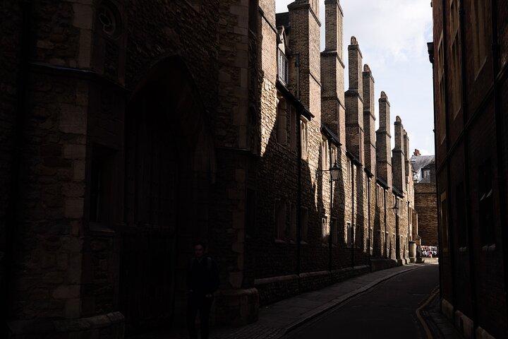Private | Cambridge After Dark : University Ghost Tour by Alumni™(卒業生による大学ゴーストツアー)