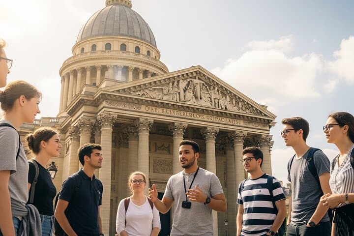 Latin Quarter Highlights Walking Tour with Notre Dame Entry