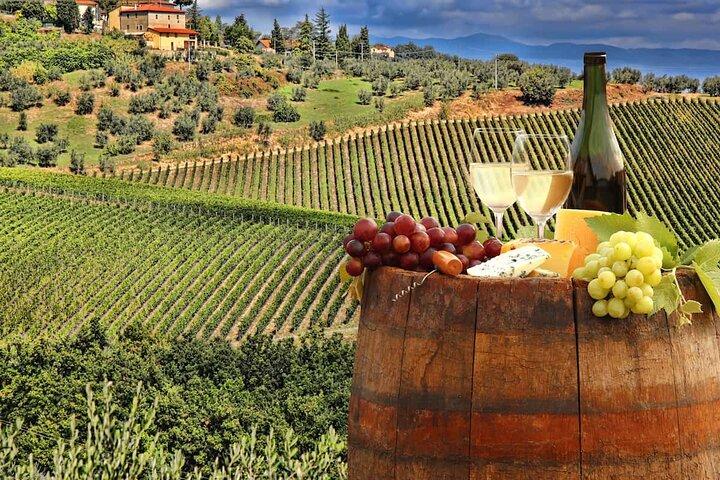 Kap von Rodon, Kruja & Weinprobe
